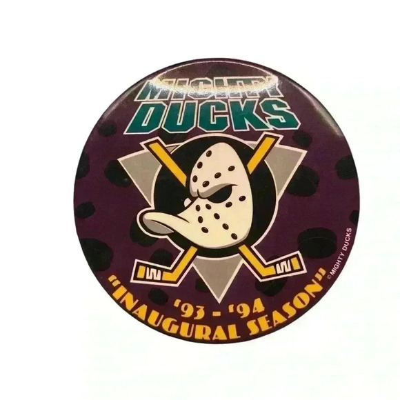 MIGHTY DUCKS Other - VINTAGE THE MIGHTY DUCKS INAUGURAL SEASON '93-'94 BUTTON PIN